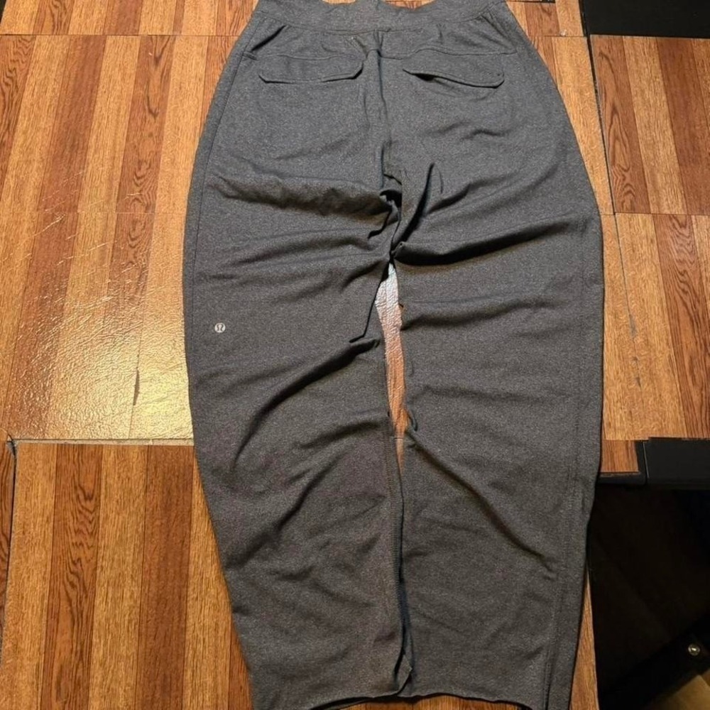 Lululemon Grey Fleece Fu Running Wide Baggy Hem Sweatpants Fits Small